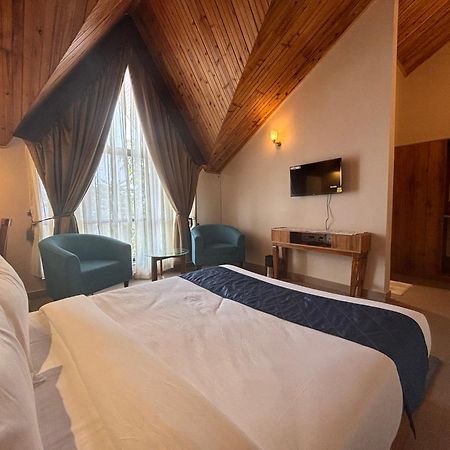 Blue Orchid Premium Hotel กาลิมปง ภายนอก รูปภาพ