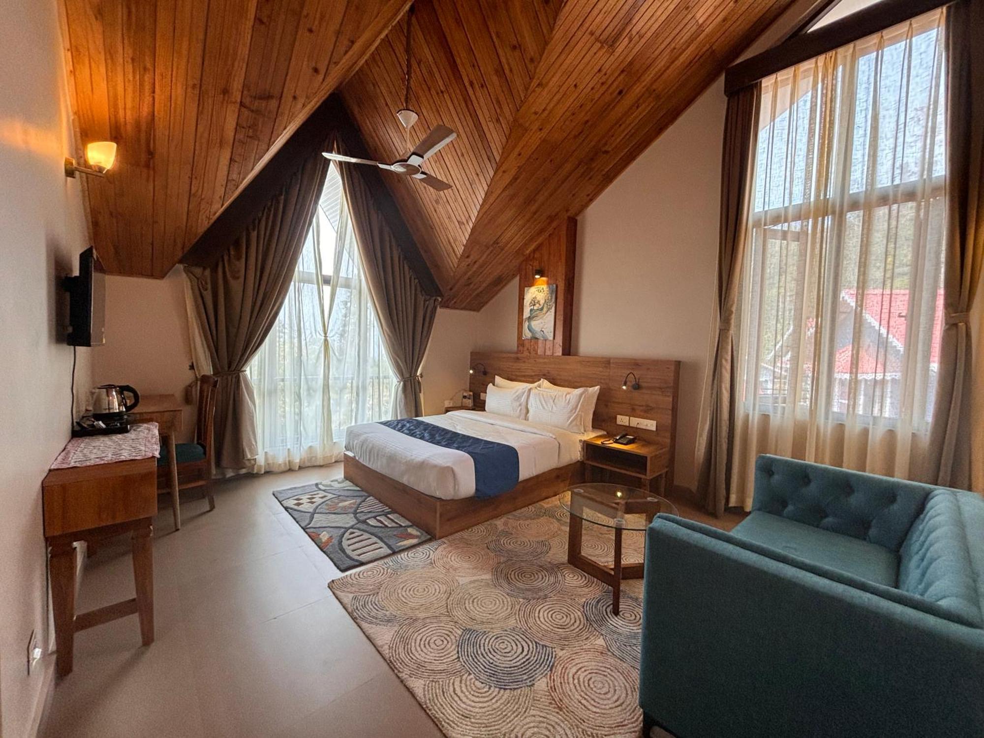 Blue Orchid Premium Hotel กาลิมปง ภายนอก รูปภาพ
