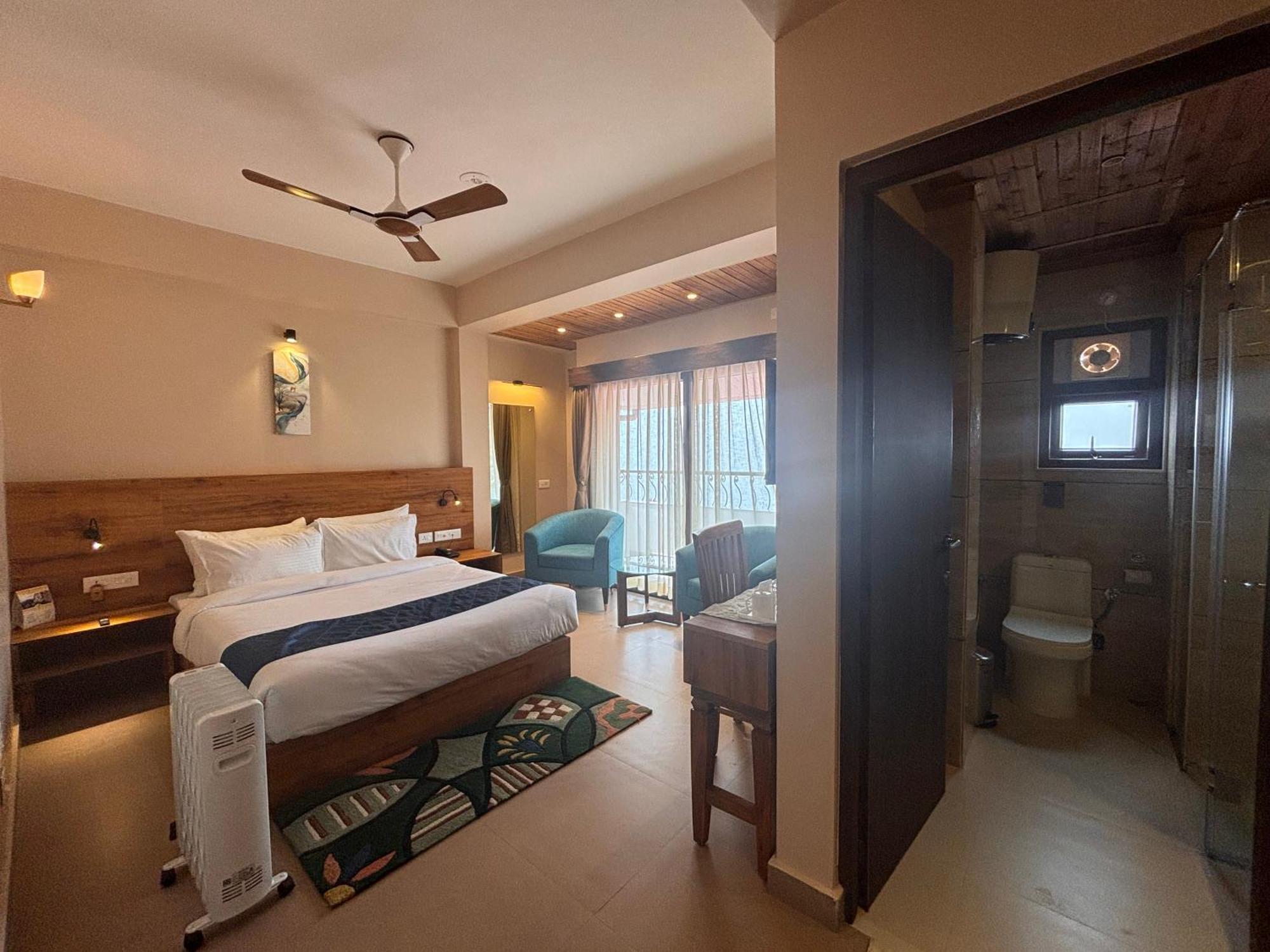 Blue Orchid Premium Hotel กาลิมปง ภายนอก รูปภาพ