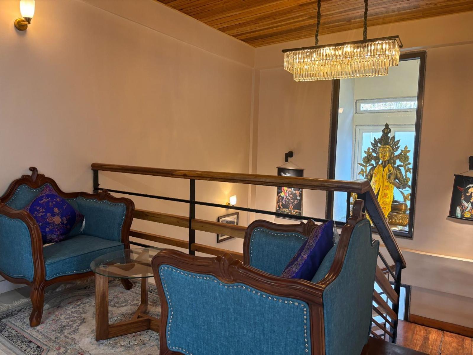 Blue Orchid Premium Hotel กาลิมปง ภายนอก รูปภาพ