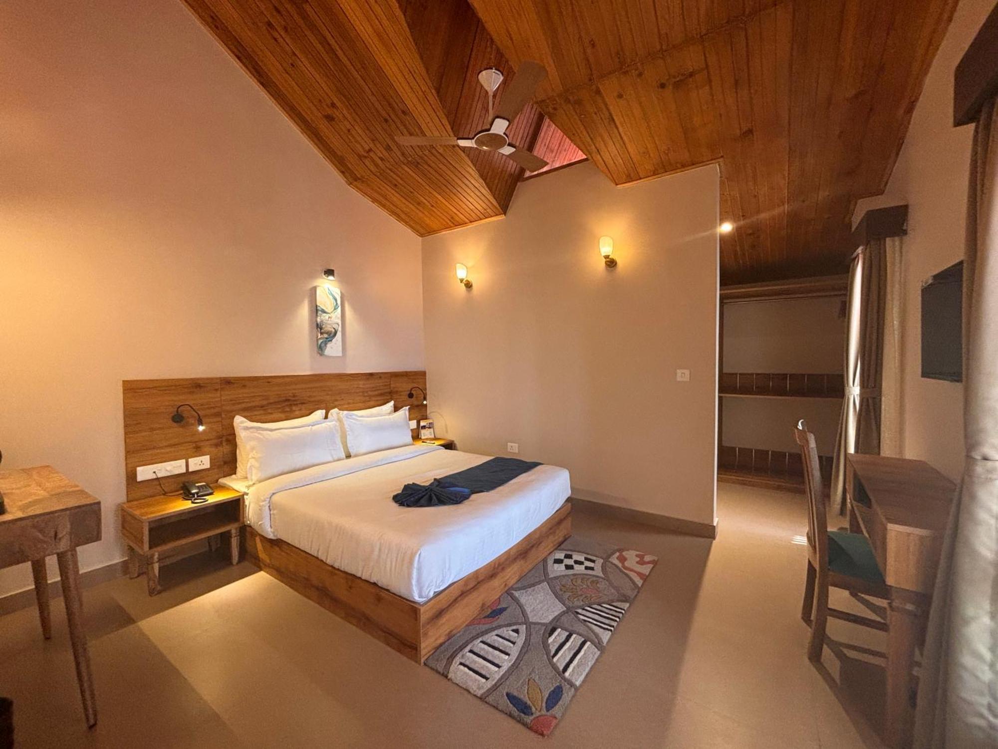 Blue Orchid Premium Hotel กาลิมปง ภายนอก รูปภาพ